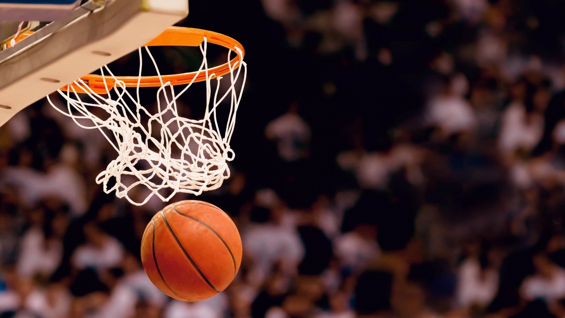 乐鱼体育APP官方下载-库里：改变整个NBA的“天外飞仙”！，库里可惜了